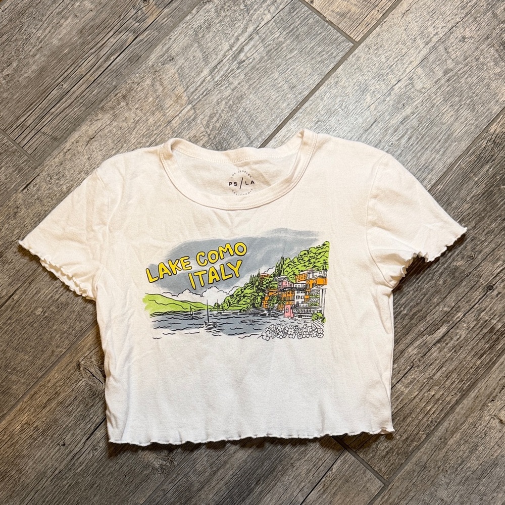 PacSun Cream Lake Como Italy Graphic Tee